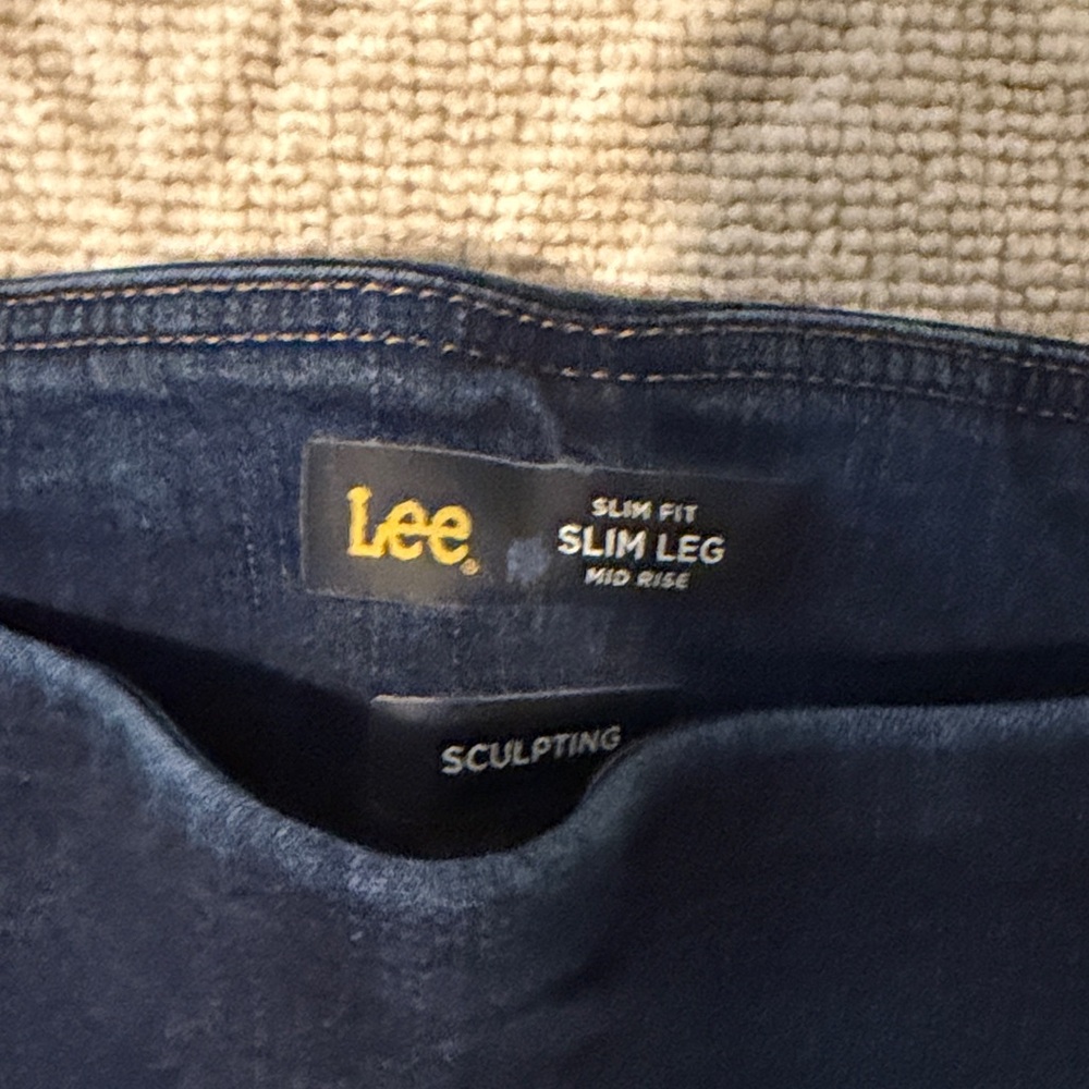 Lee Women's Deep Indigo Skinny Jeans, comfort waist. - Picture 3 of 6